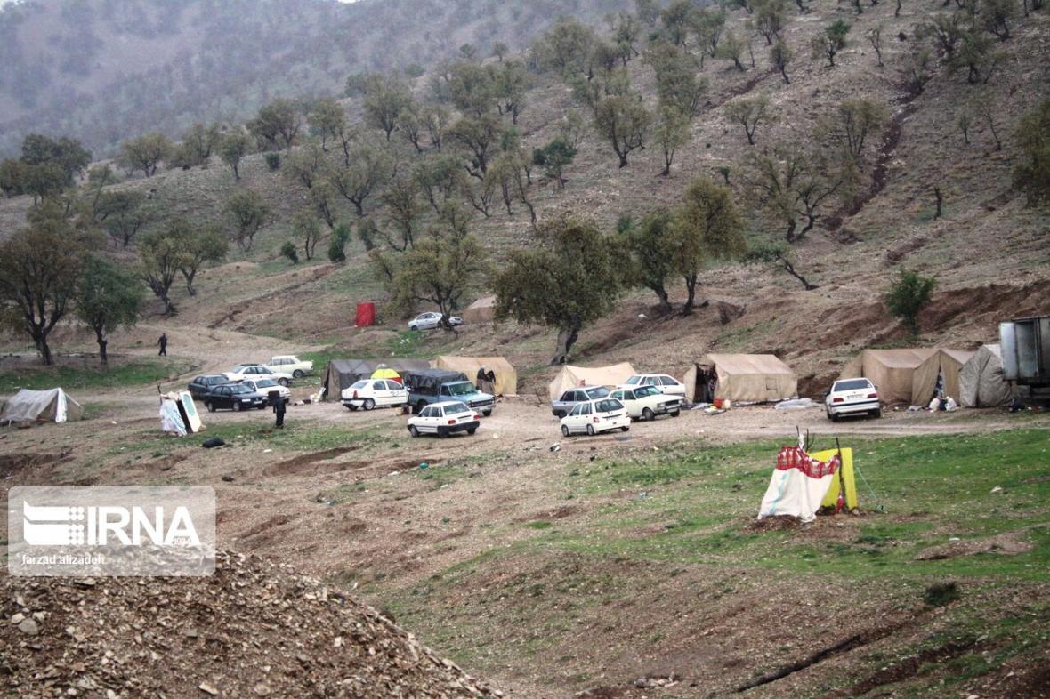 خبرنگاران فرماندار سیروان: چادرهای گردشگران جمع آوری می شود