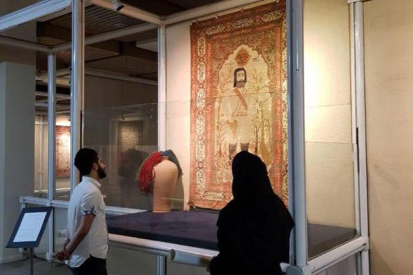 رونمایی از فرش میرزا کوچک خان در موزه فرش، به مناسبت هفته میراث فرهنگی
