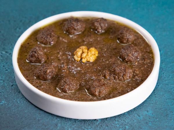 رفع تلخی گردو در فسنجان: از انتخاب گردو تا فوت و فن های پخت خورش
